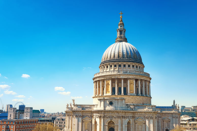 Listen to the facts about St. Paul's Cathedral while you visit.